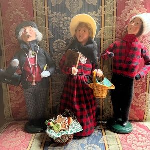 COPY - 3 Byers Choice Carolers